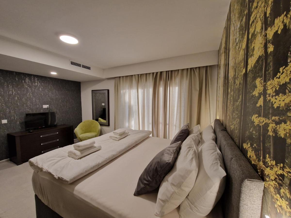 Korzo Suites St. Julian'S Exteriér fotografie