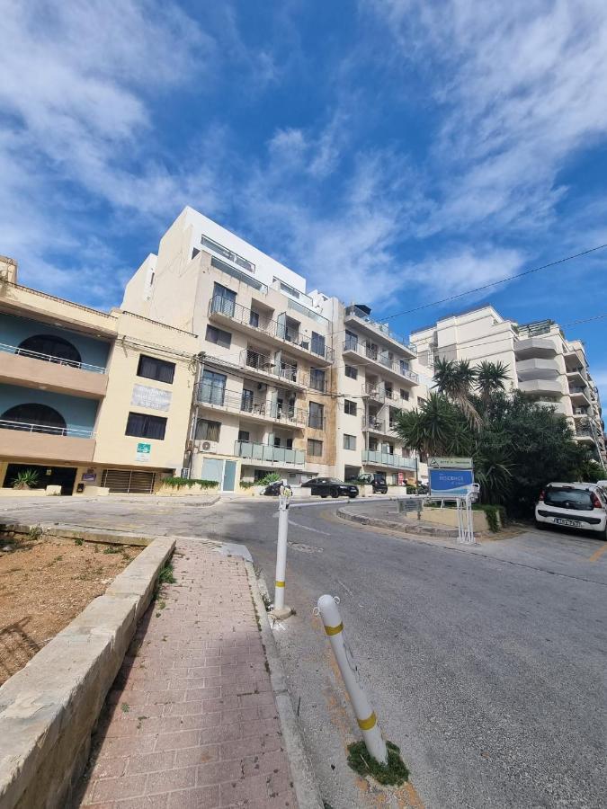 Korzo Suites St. Julian'S Exteriér fotografie